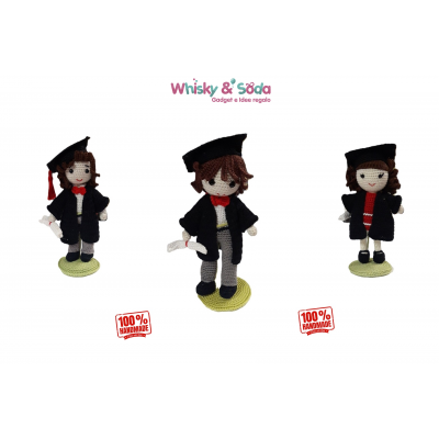 AMIGURUMI - BAMBOLA LAUREA